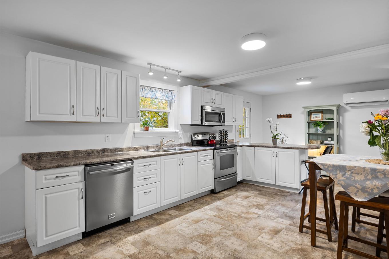 82 Newland Crescent, Charlottetown, PE