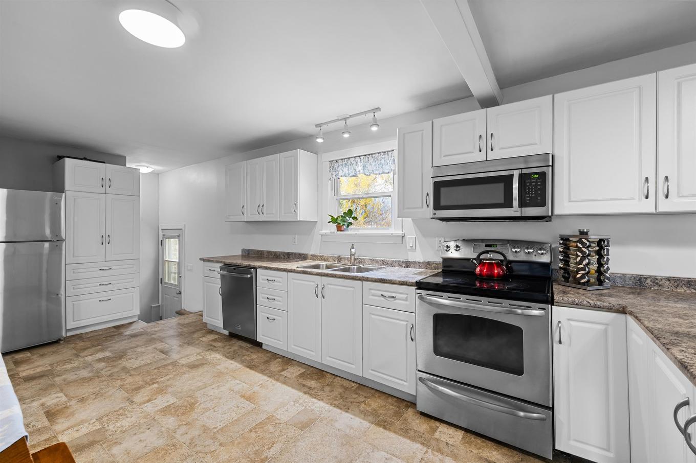 82 Newland Crescent, Charlottetown, PE