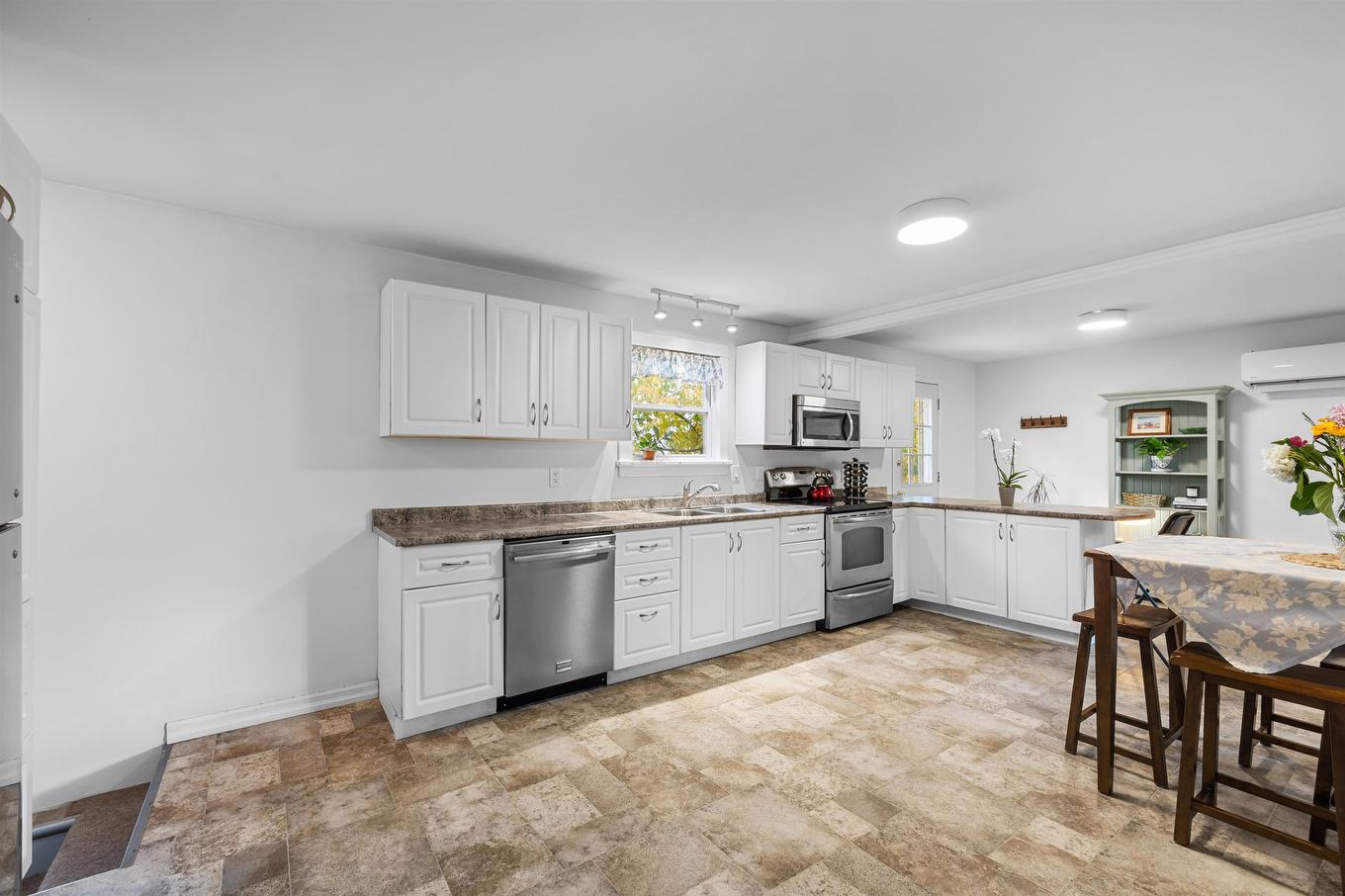 82 Newland Crescent, Charlottetown, PE