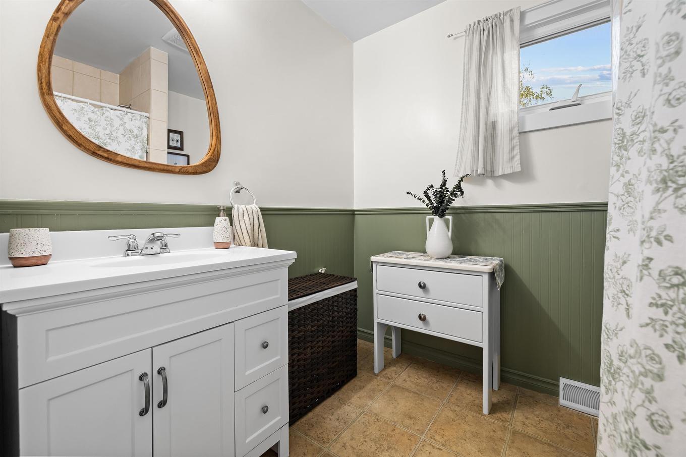 82 Newland Crescent, Charlottetown, PE