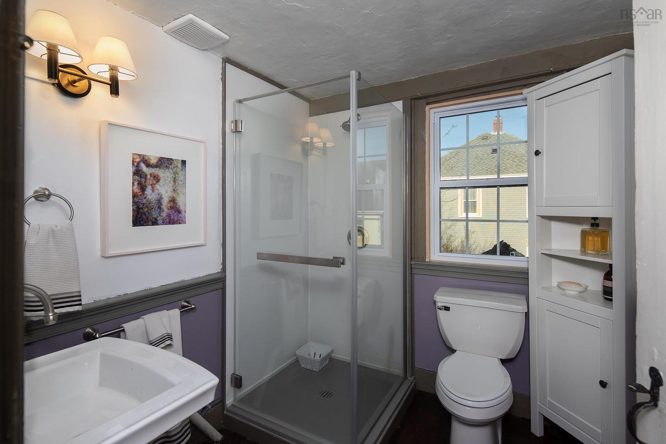 69 Fox Street, Lunenburg, NS