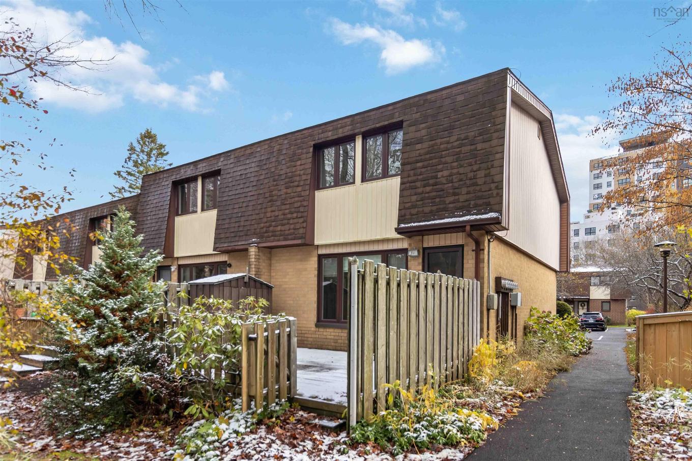 30 Chelsea Lane, Halifax, NS