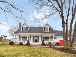 17 BELL Avenue Hebbville, NS B4V 6Y5