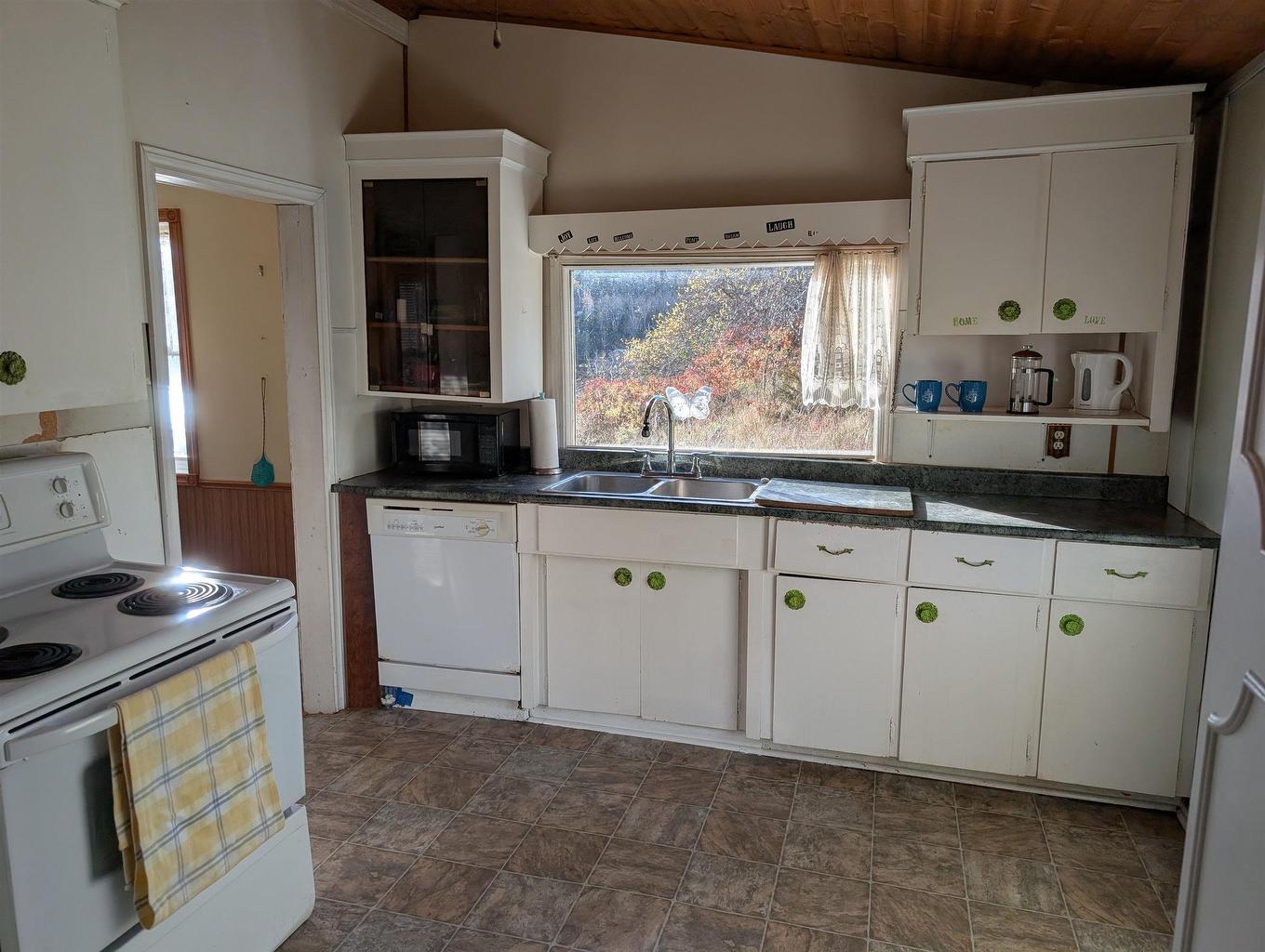 2548 Highway 329, Northwest Cove, NS