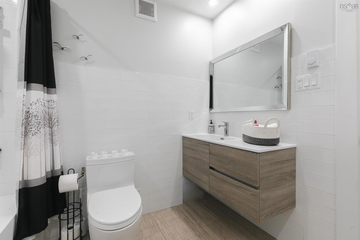 202 80 Spinnaker Drive, Halifax, NS