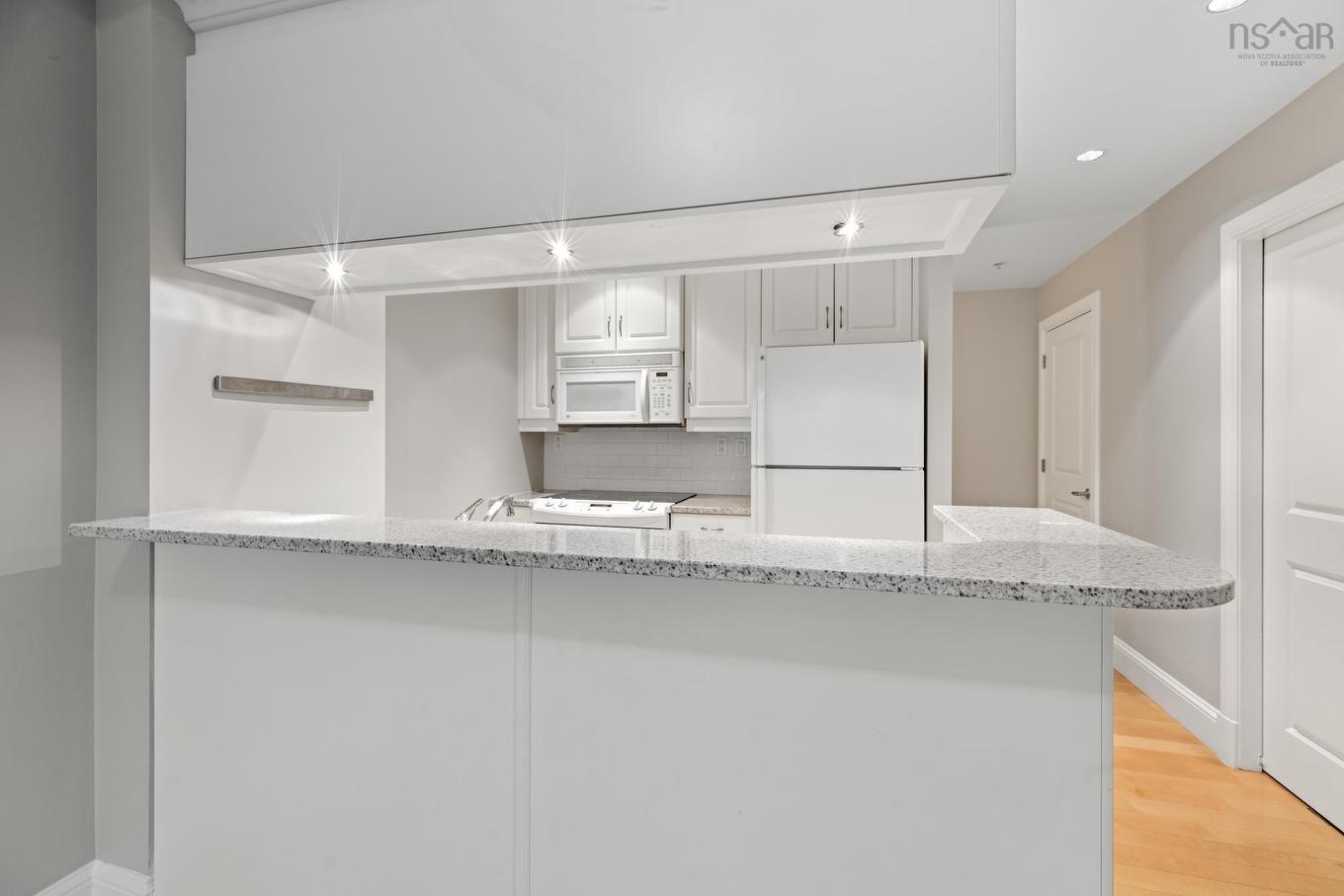 813 1550 Dresden Row, Halifax, NS