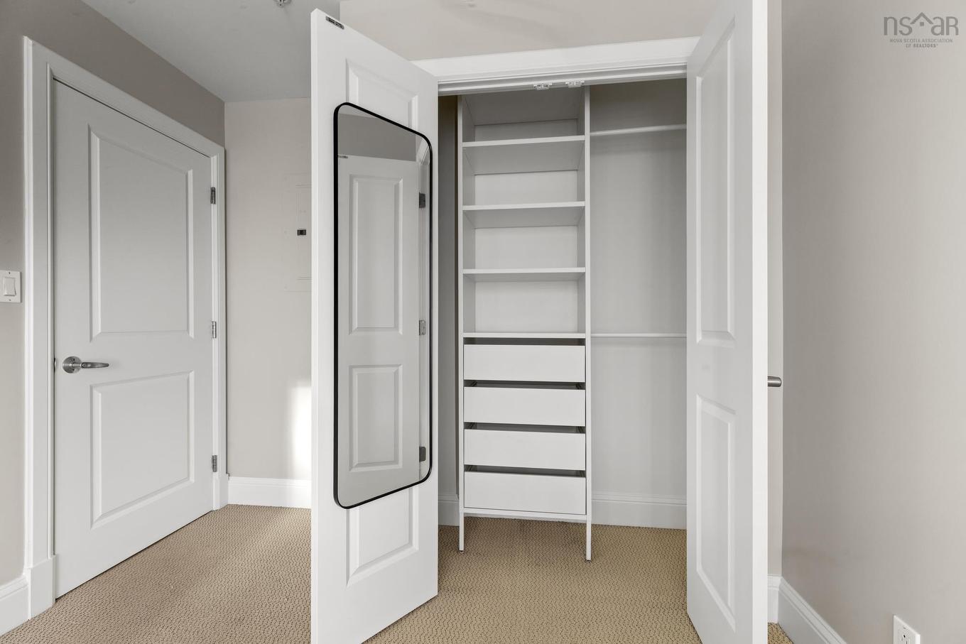 813 1550 Dresden Row, Halifax, NS