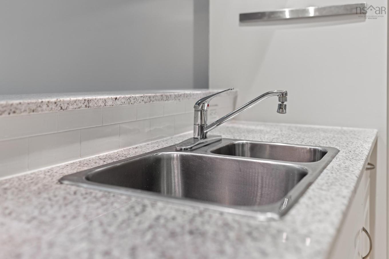 813 1550 Dresden Row, Halifax, NS