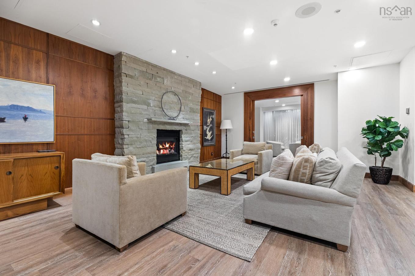 813 1550 Dresden Row, Halifax, NS