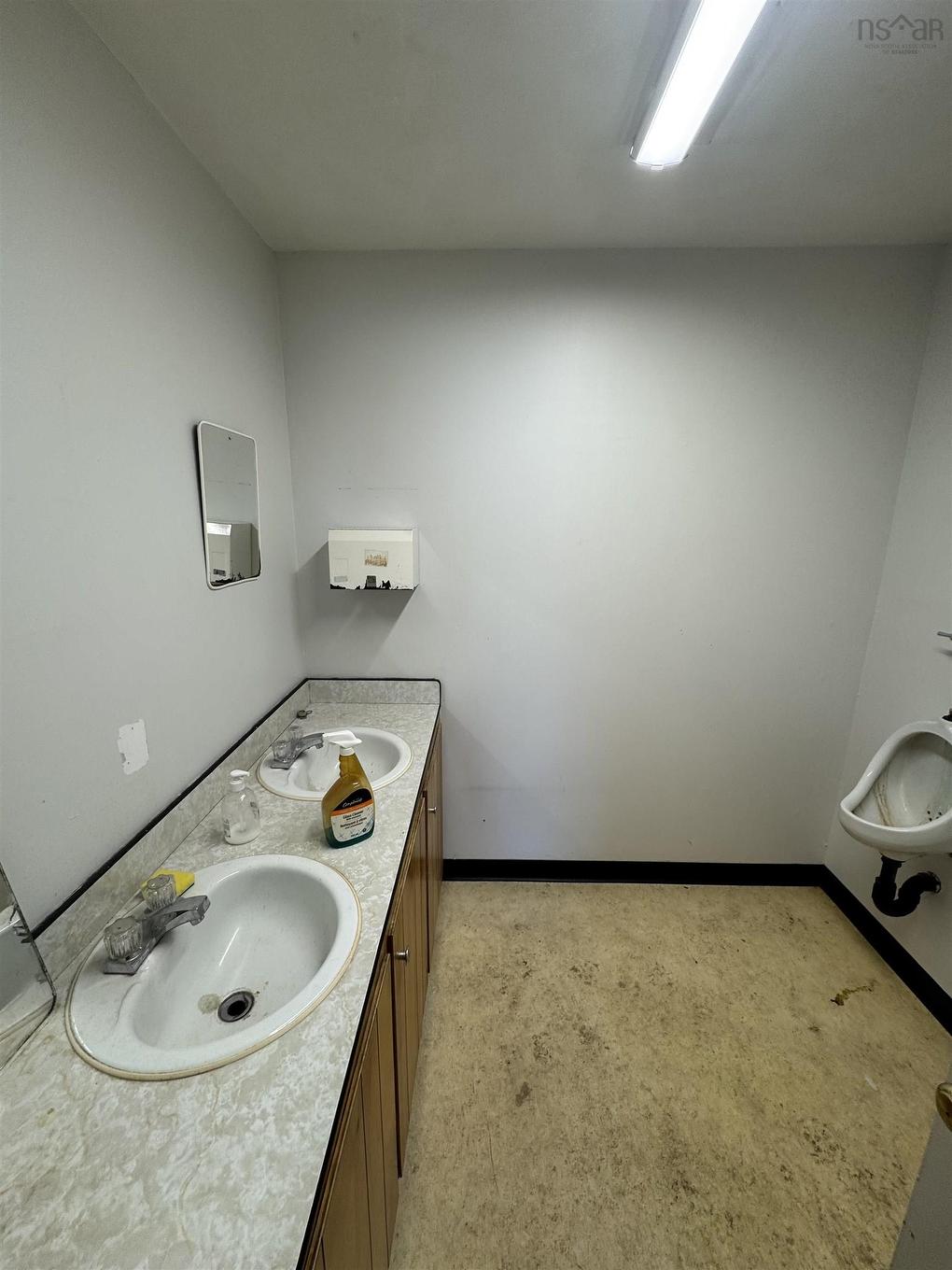 9 Havelock Street, Amherst, NS