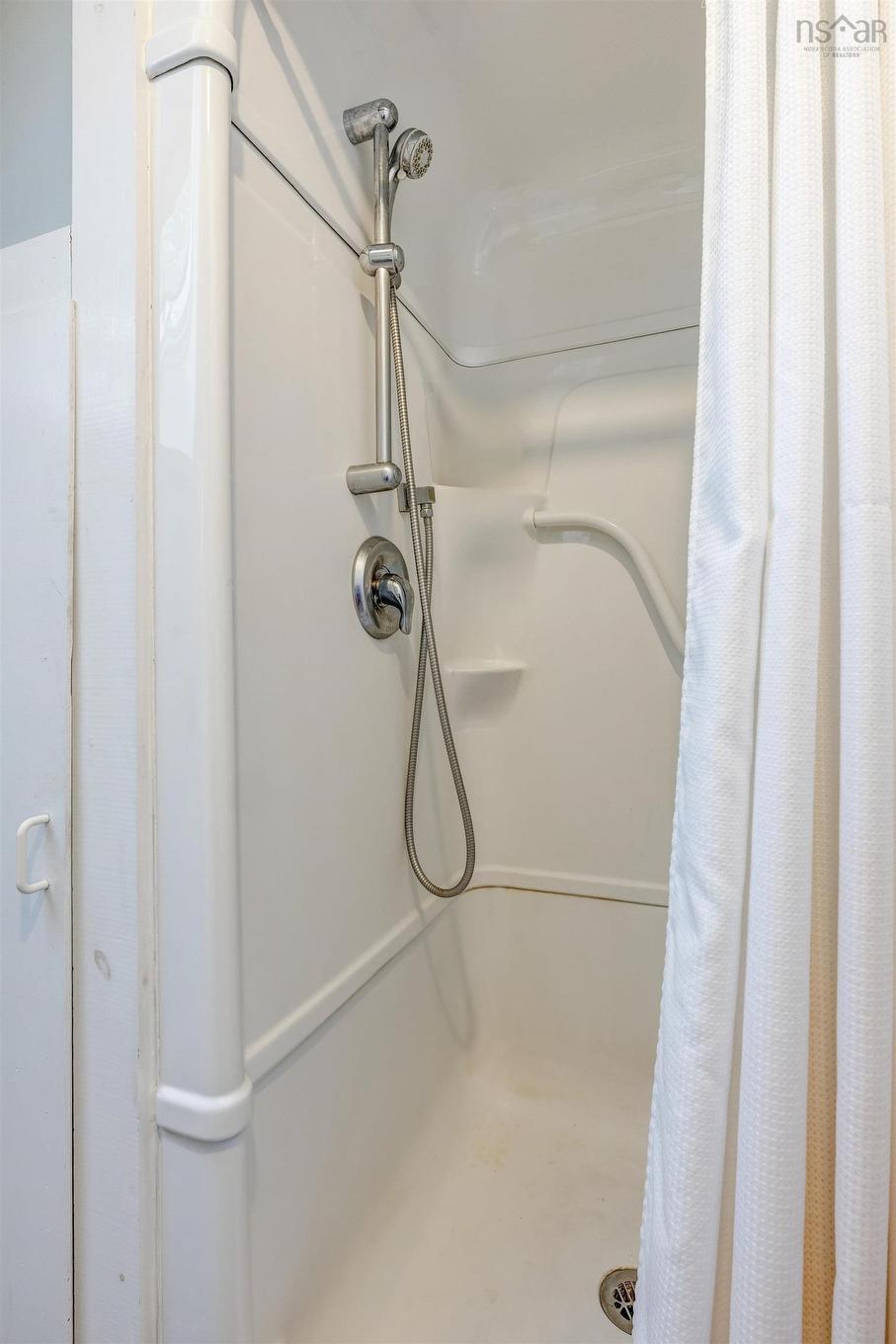 92-94 Pleasant Streets, Bridgewater, NS