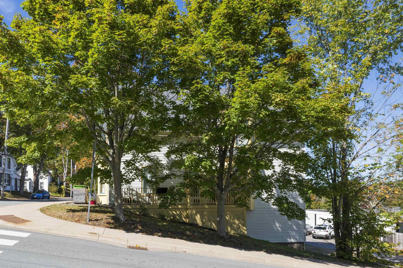 92-94 Pleasant Streets, Bridgewater, NS