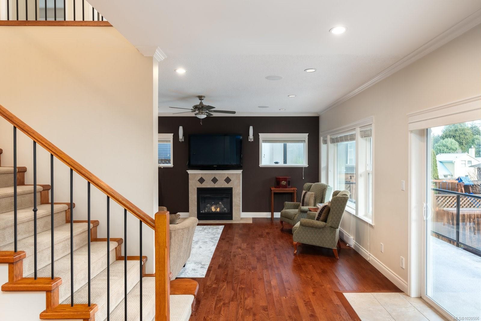 5173 Lochside Dr, Saanich, BC