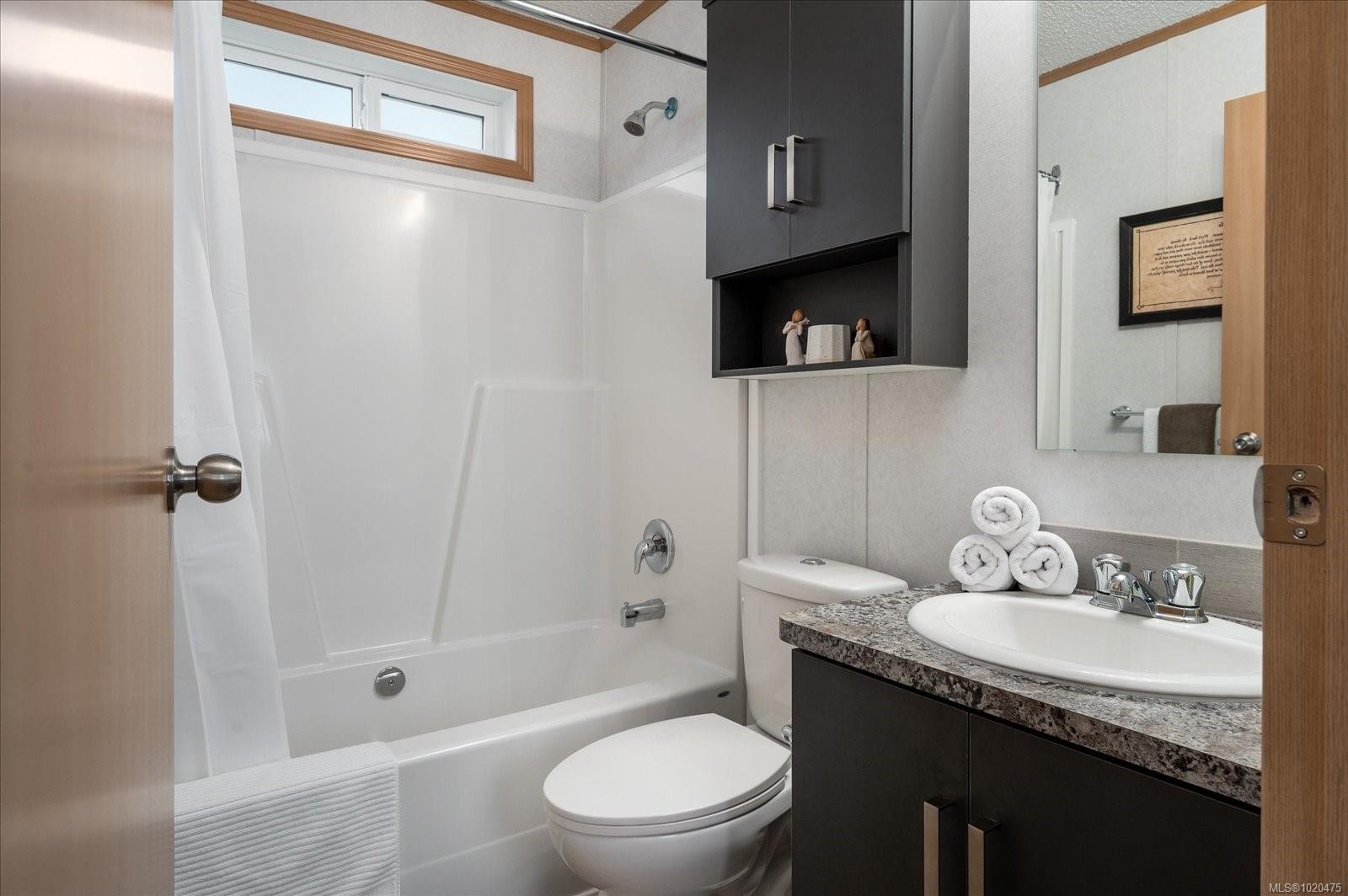 11-6820 Parklands Pl, Lantzville, BC