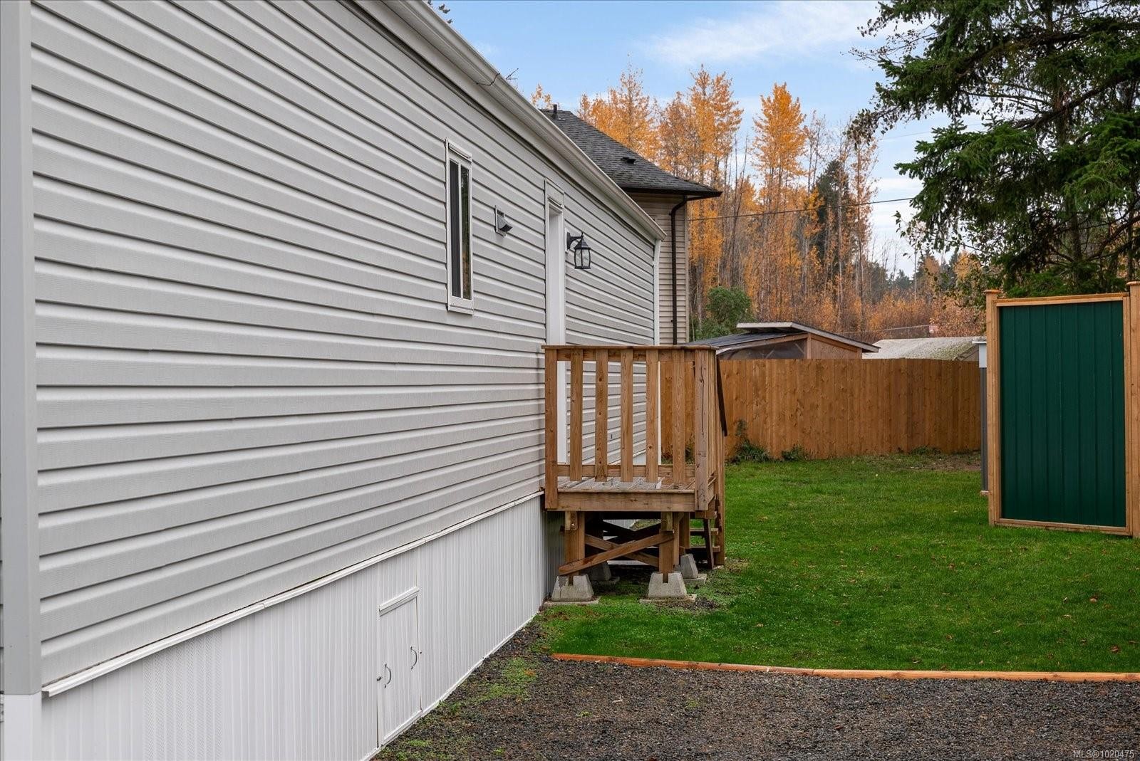 11-6820 Parklands Pl, Lantzville, BC