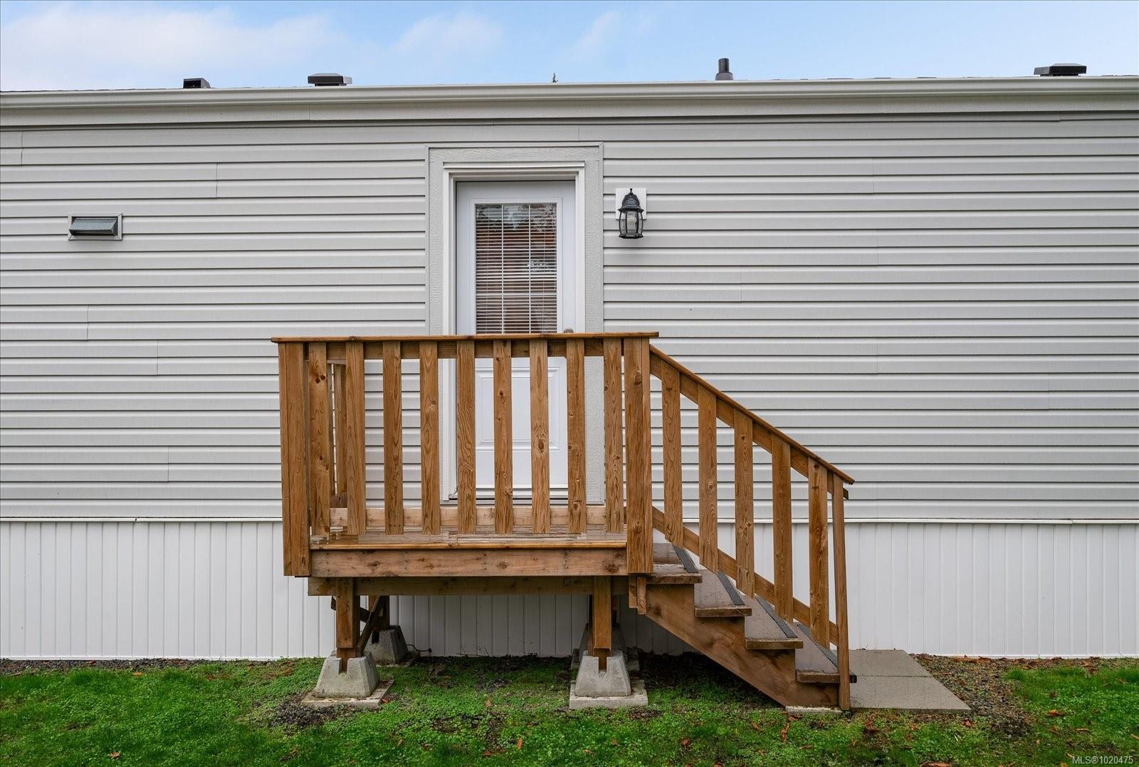 11-6820 Parklands Pl, Lantzville, BC