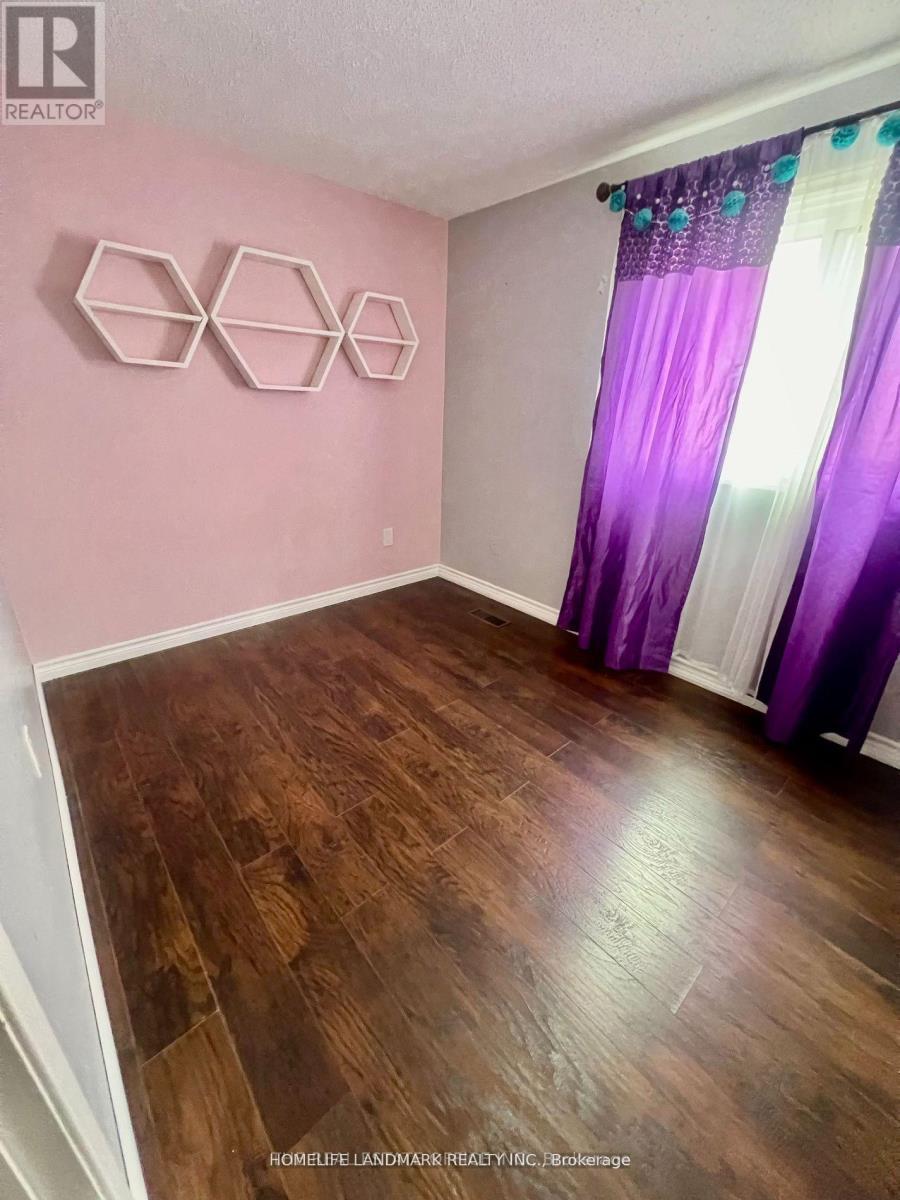 59 Kirby Crescent S, Whitby, ON - Indoor