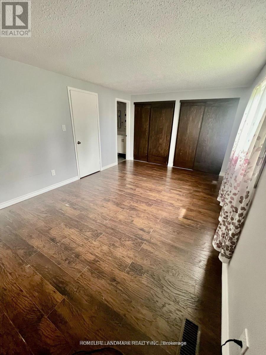 59 Kirby Crescent S, Whitby, ON - Indoor Photo Showing Other Room