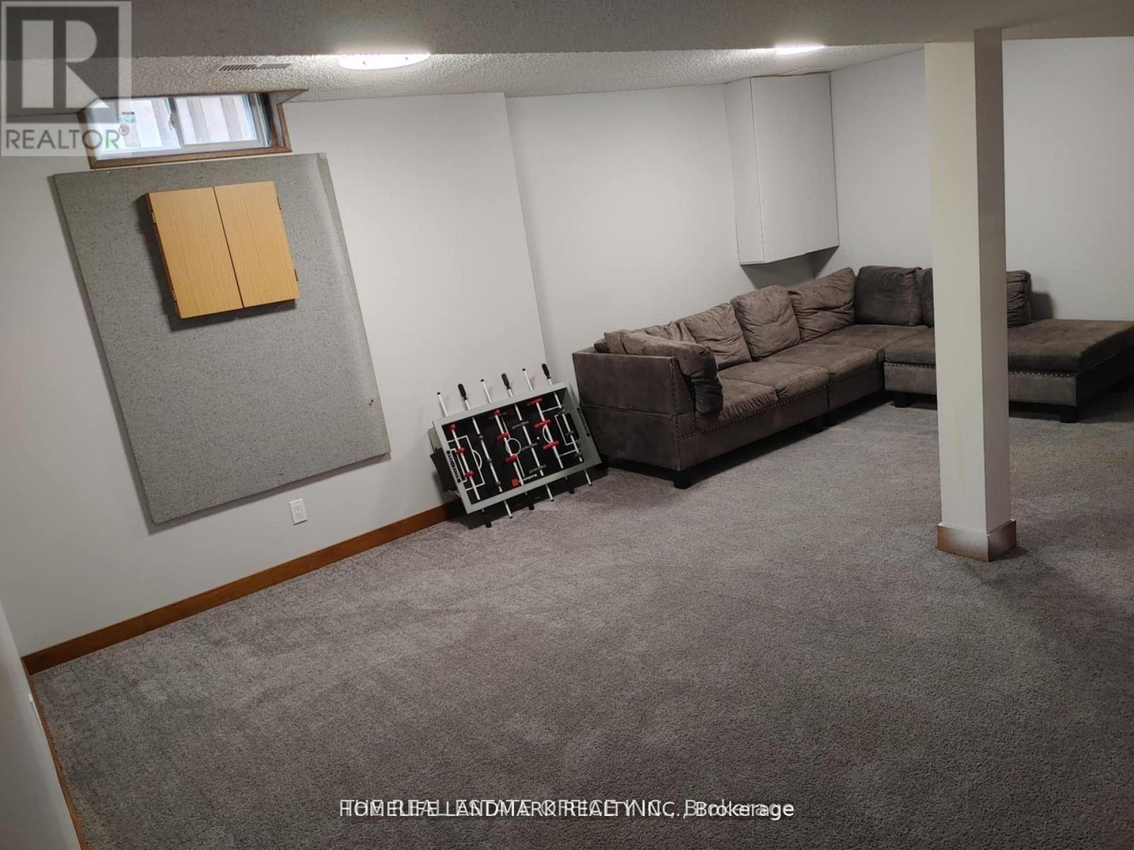 59 Kirby Crescent S, Whitby, ON - Indoor