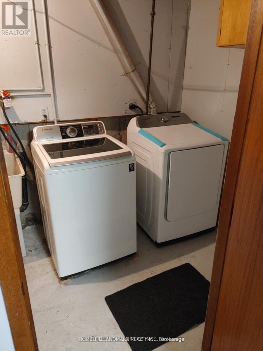 59 Kirby Crescent S, Whitby, ON - Indoor Photo Showing Laundry Room