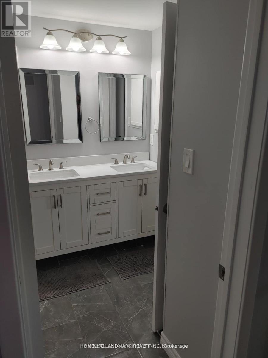 59 Kirby Crescent S, Whitby, ON - Indoor Photo Showing Bathroom