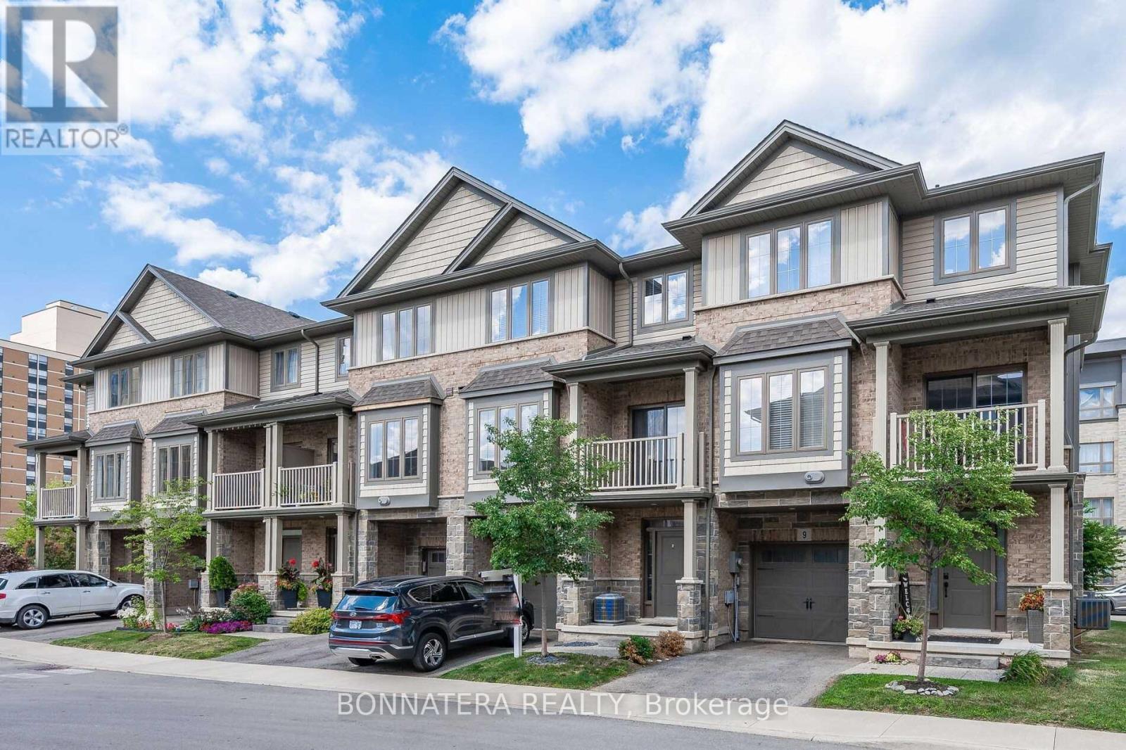 7 Lakefront Drive, Hamilton, ON - Outdoor With Balcony With Facade