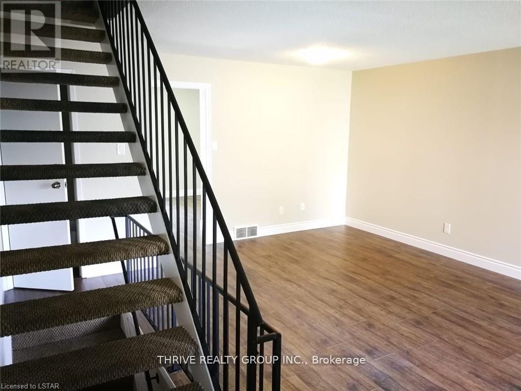 86 - 70 Fiddlers Green Road, London North (North P), ON - Indoor Photo Showing Other Room