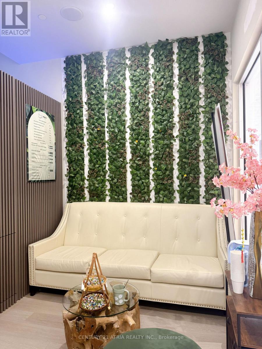 256 - 7777 Weston Road, Vaughan, ON