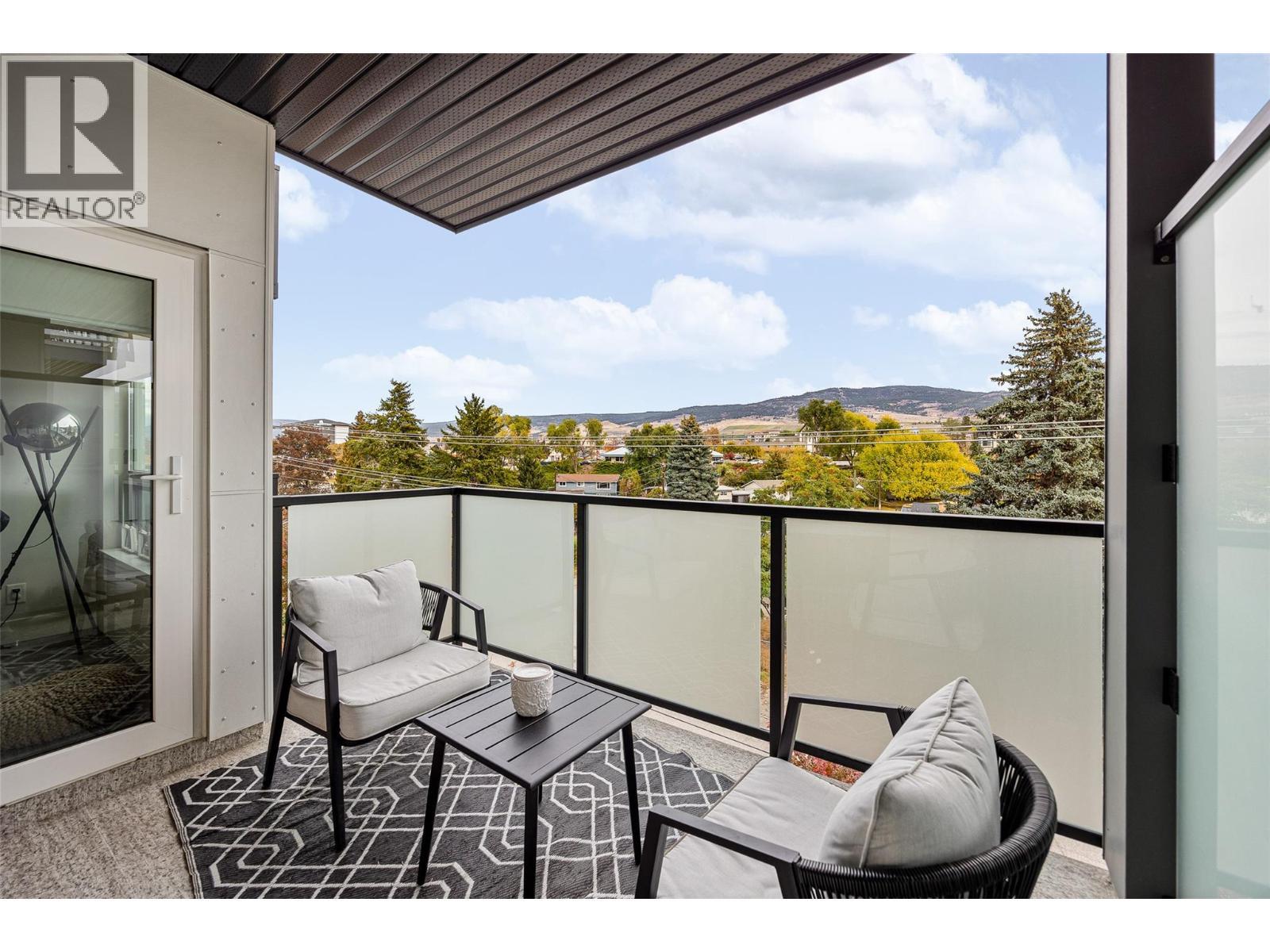 191 Hollywood Road Unit# 403, Kelowna, BC - Outdoor With Balcony With Exterior