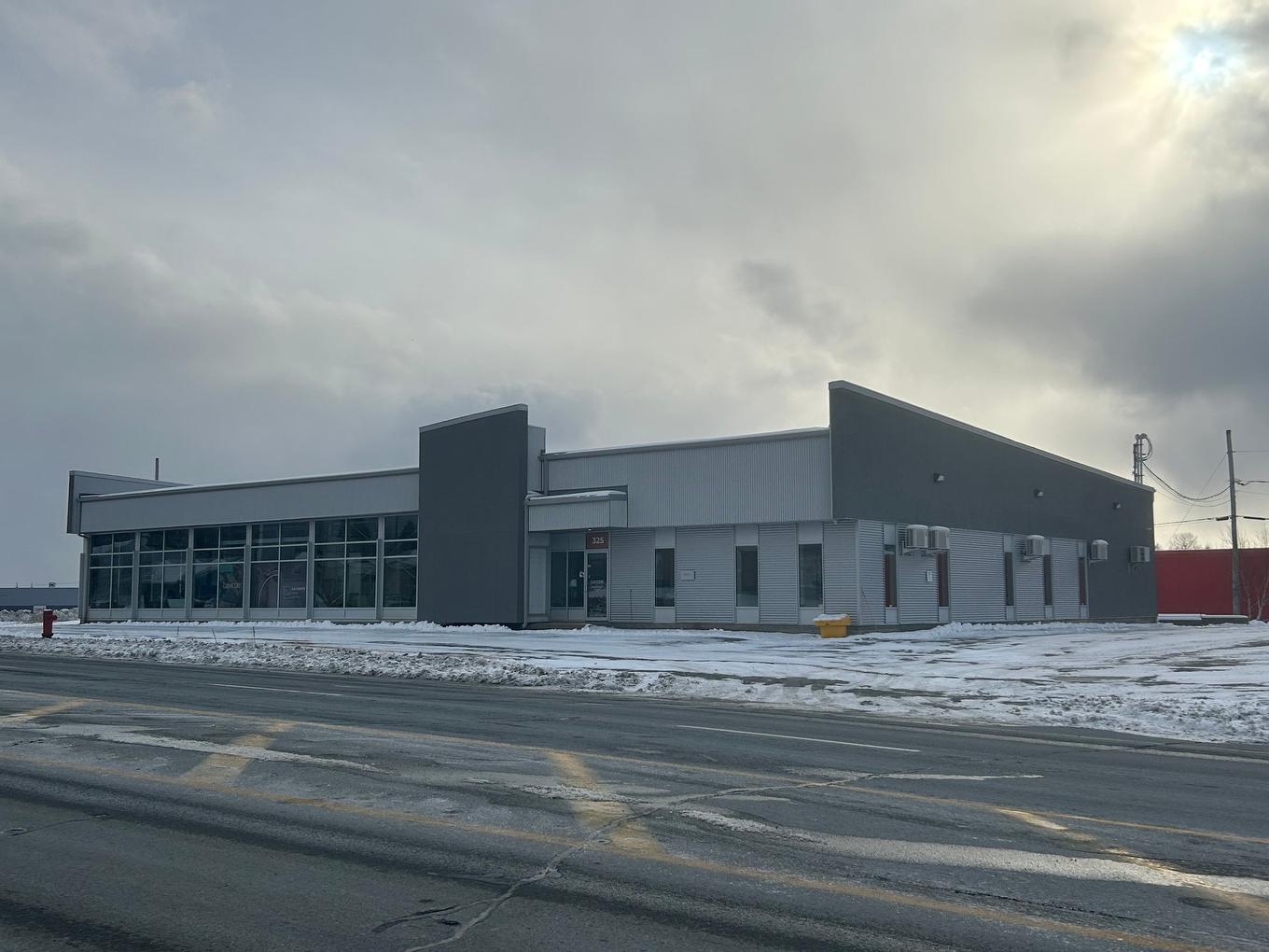 Frontage - 325 Boul. Rideau, Rouyn-Noranda, QC - Outdoor