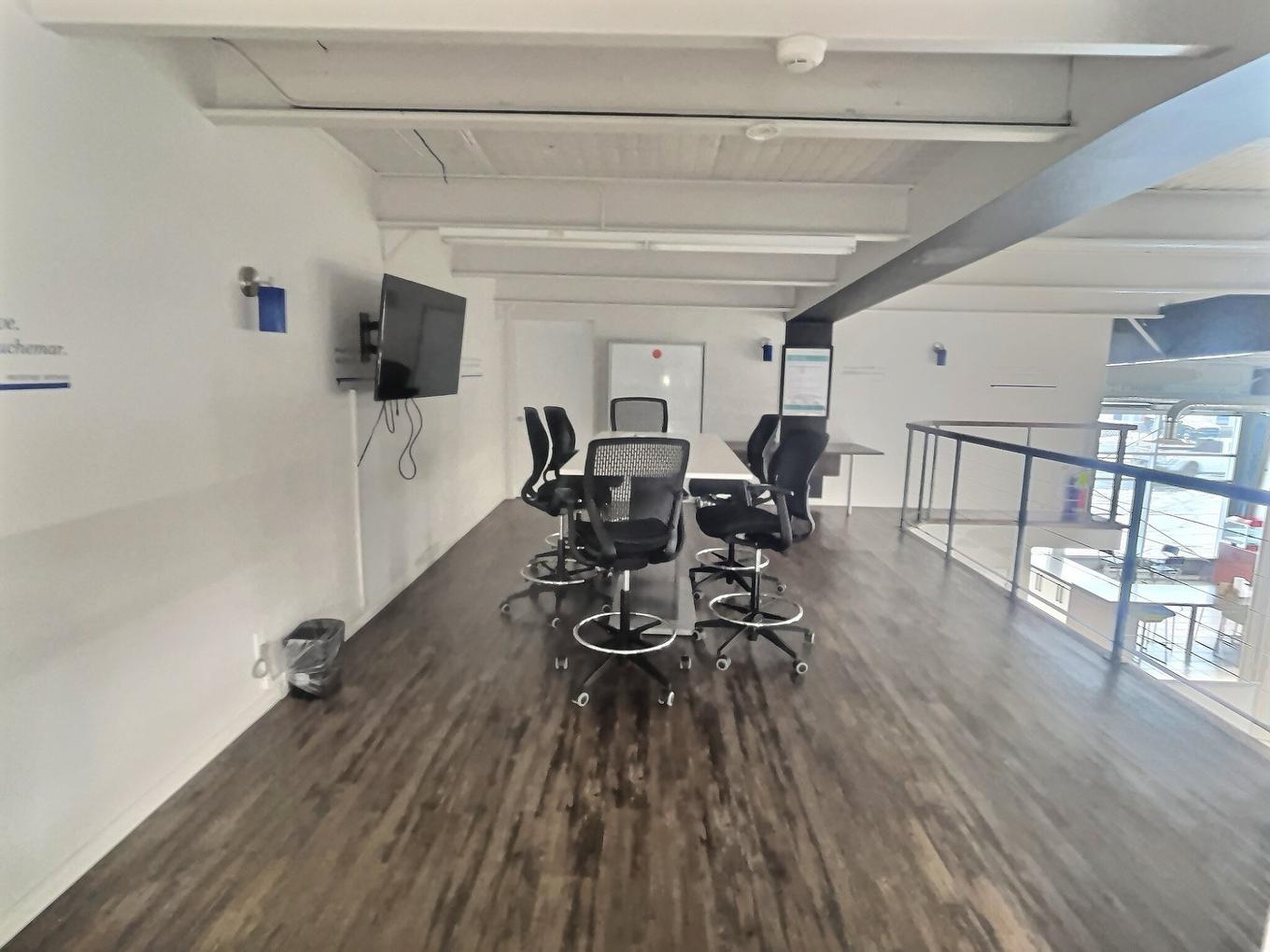 Mezzanine - 325 Boul. Rideau, Rouyn-Noranda, QC - Indoor