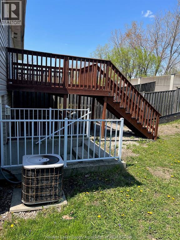 3726 Holburn, Windsor, ON - Outdoor