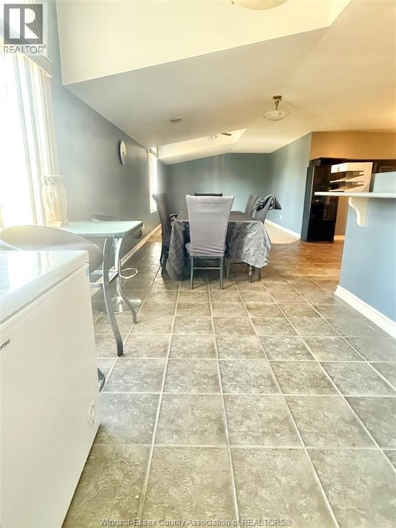 695 Front Road North Unit# Upper/Lower, Amherstburg, ON - Indoor Photo Showing Other Room
