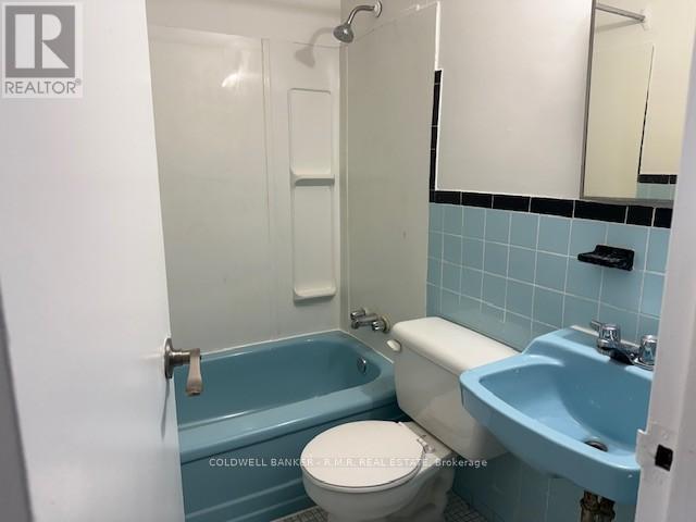 217 - 357 Wilson Road S, Oshawa (Donevan), ON - Indoor Photo Showing Bathroom
