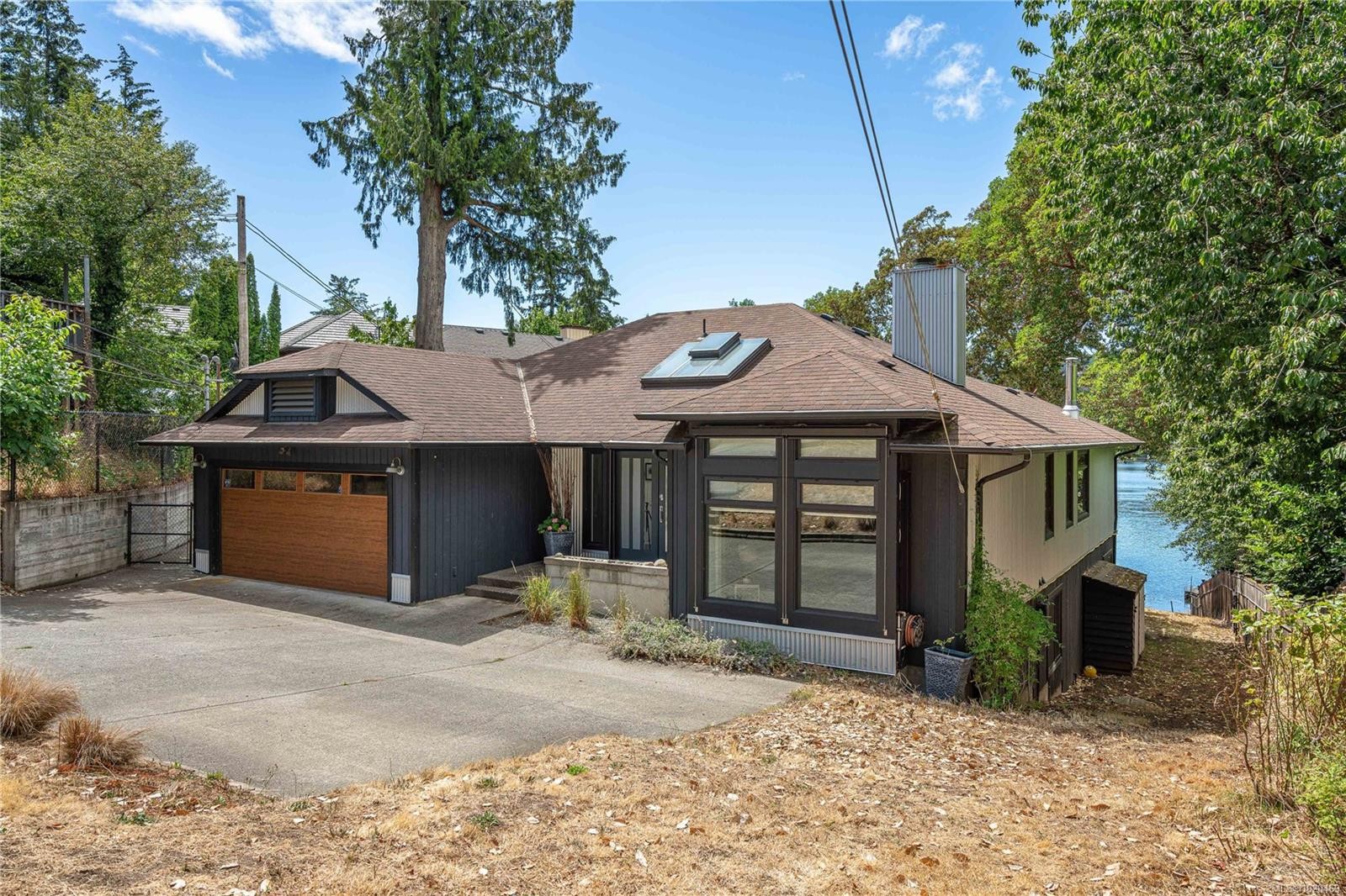 2880 Leigh Rd, Langford, BC