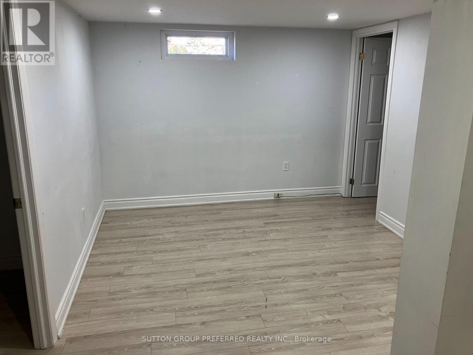 1942 Duluth Crescent, London East (East I), ON - Indoor