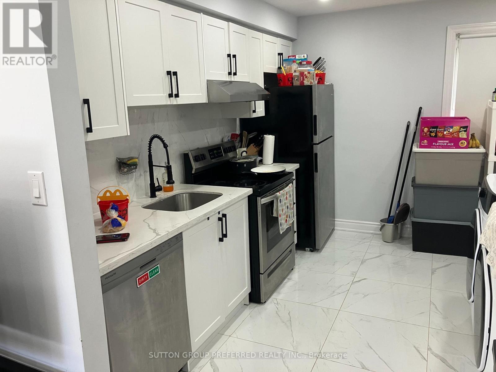 1942 Duluth Crescent, London East (East I), ON - Indoor Photo Showing Kitchen