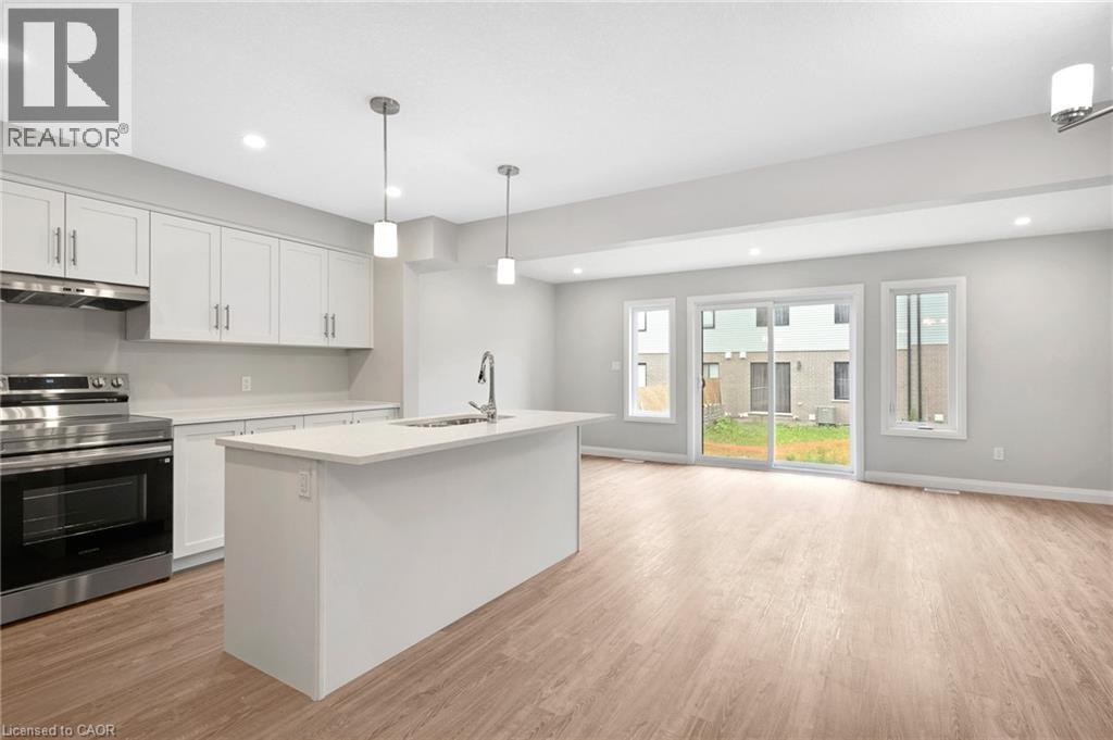 520 Orr Street Unit# 87, Stratford, ON - Indoor Photo Showing Kitchen