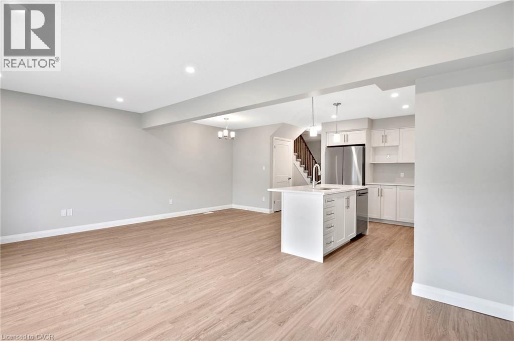 520 Orr Street Unit# 87, Stratford, ON - Indoor Photo Showing Kitchen
