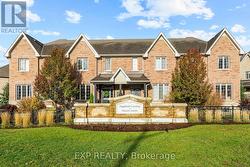 7 VITA STEPHANIE COURT Georgina, ON L0E 1R0