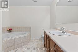 4 Pieces Ensuit in the Primary Bedroom -