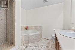 4 Pieces Ensuit in the Primary Bedroom -