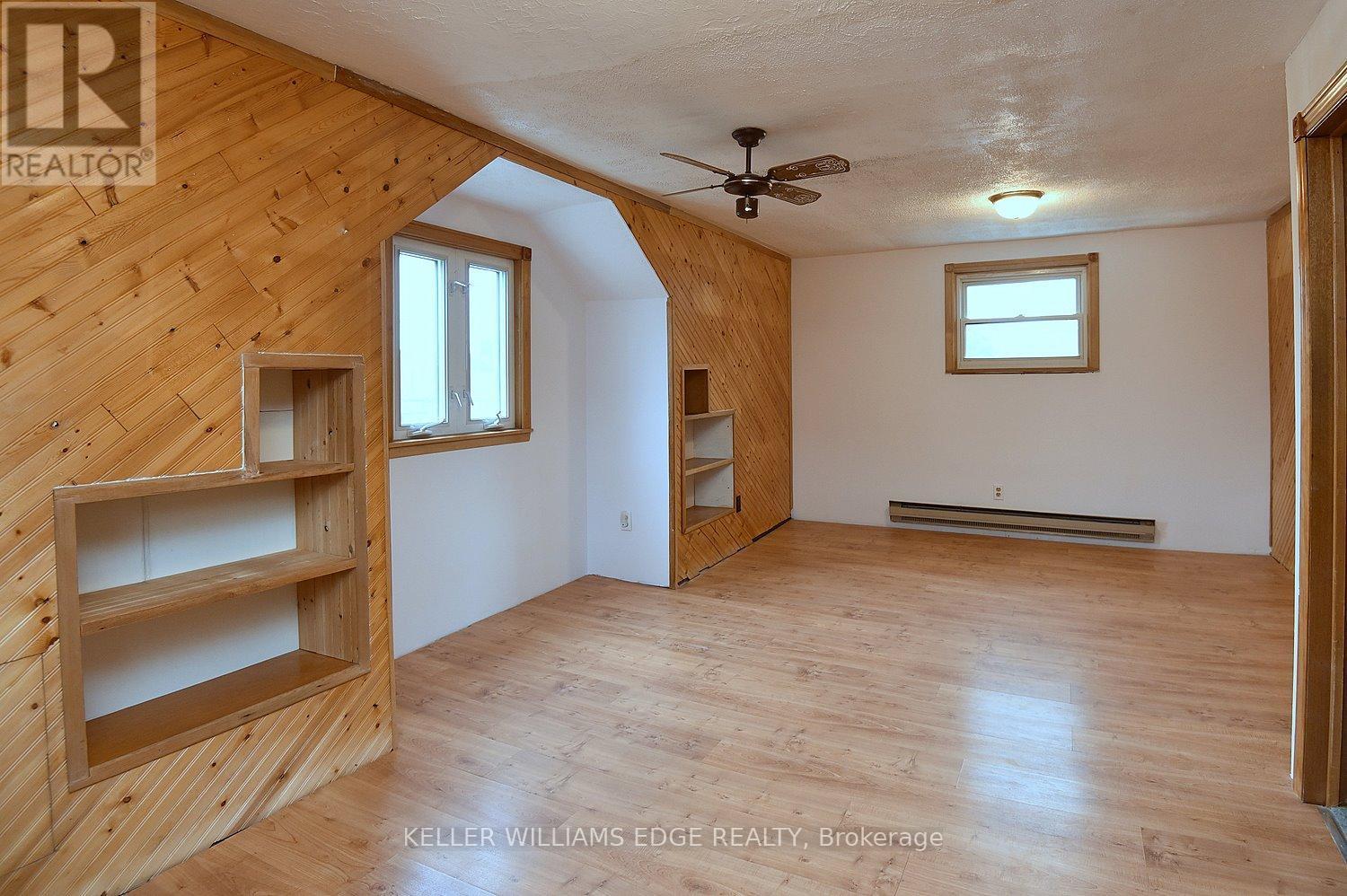 149 Ivon Avenue, Hamilton, ON - Indoor Photo Showing Other Room