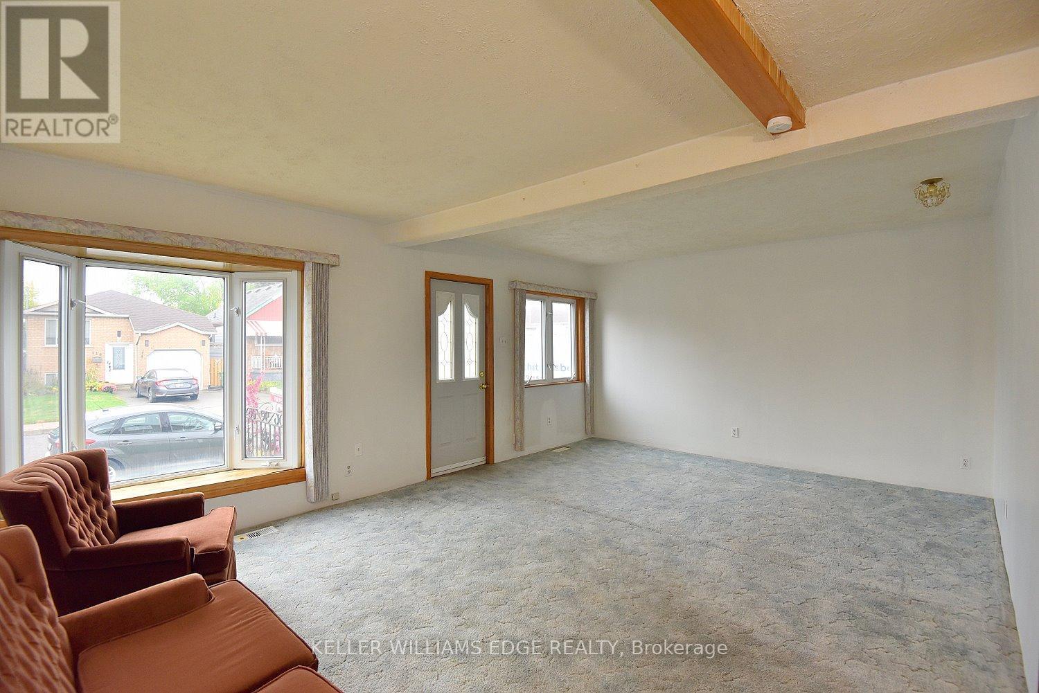 149 Ivon Avenue, Hamilton, ON - Indoor Photo Showing Other Room