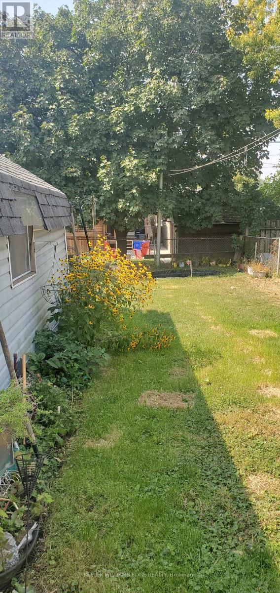 149 Ivon Avenue, Hamilton, ON - Outdoor