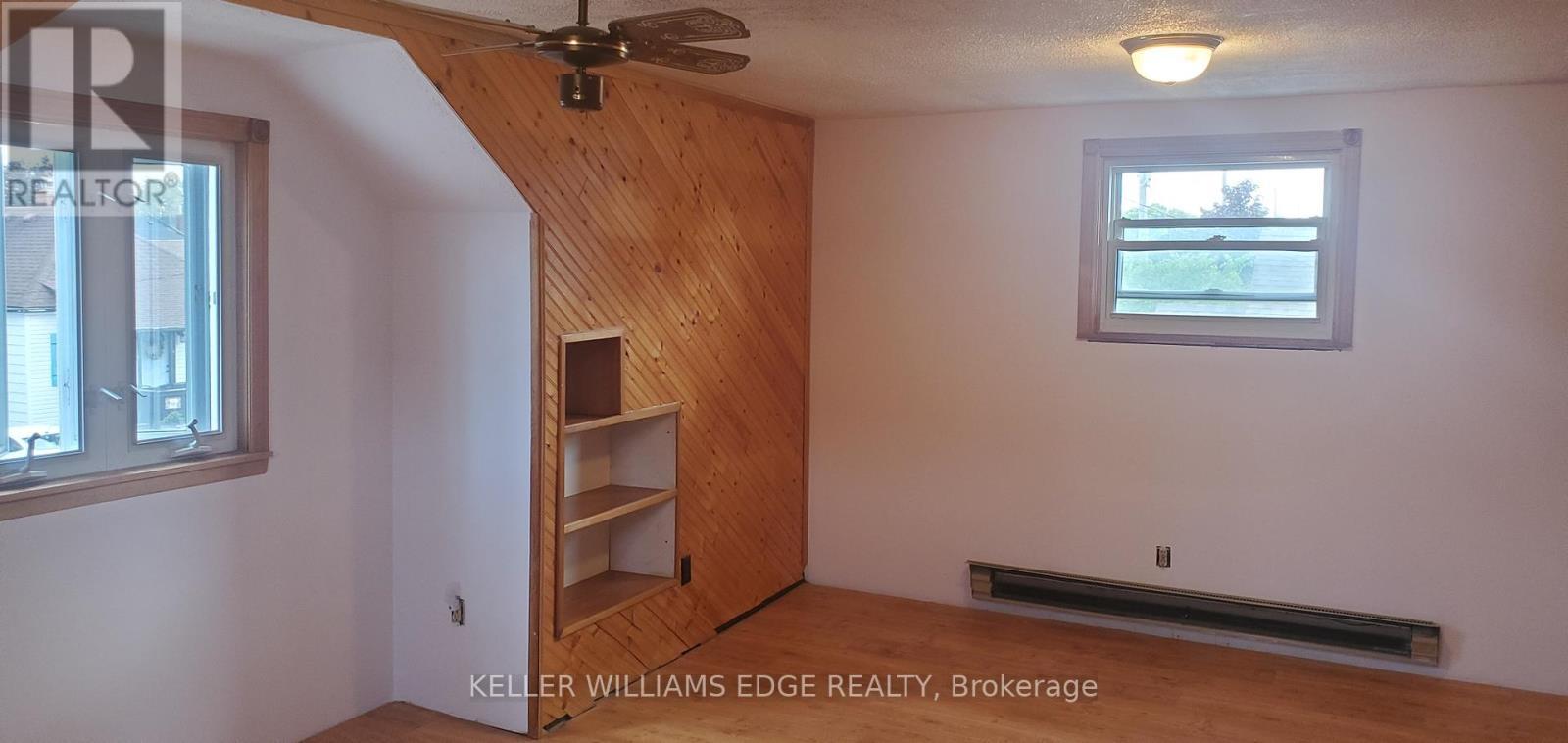 149 Ivon Avenue, Hamilton, ON - Indoor Photo Showing Other Room