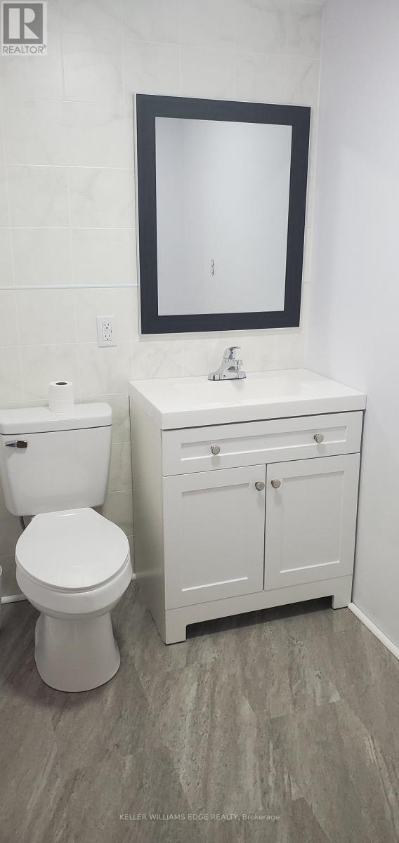 149 Ivon Avenue, Hamilton, ON - Indoor Photo Showing Bathroom