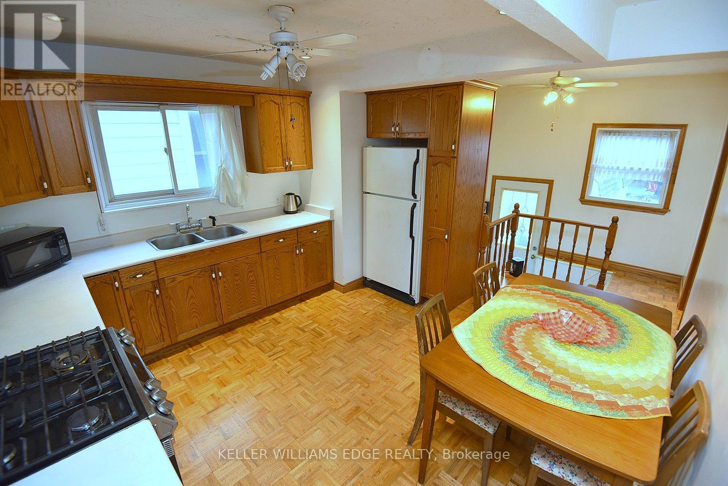 149 Ivon Avenue, Hamilton, ON - Indoor Photo Showing Kitchen With Double Sink