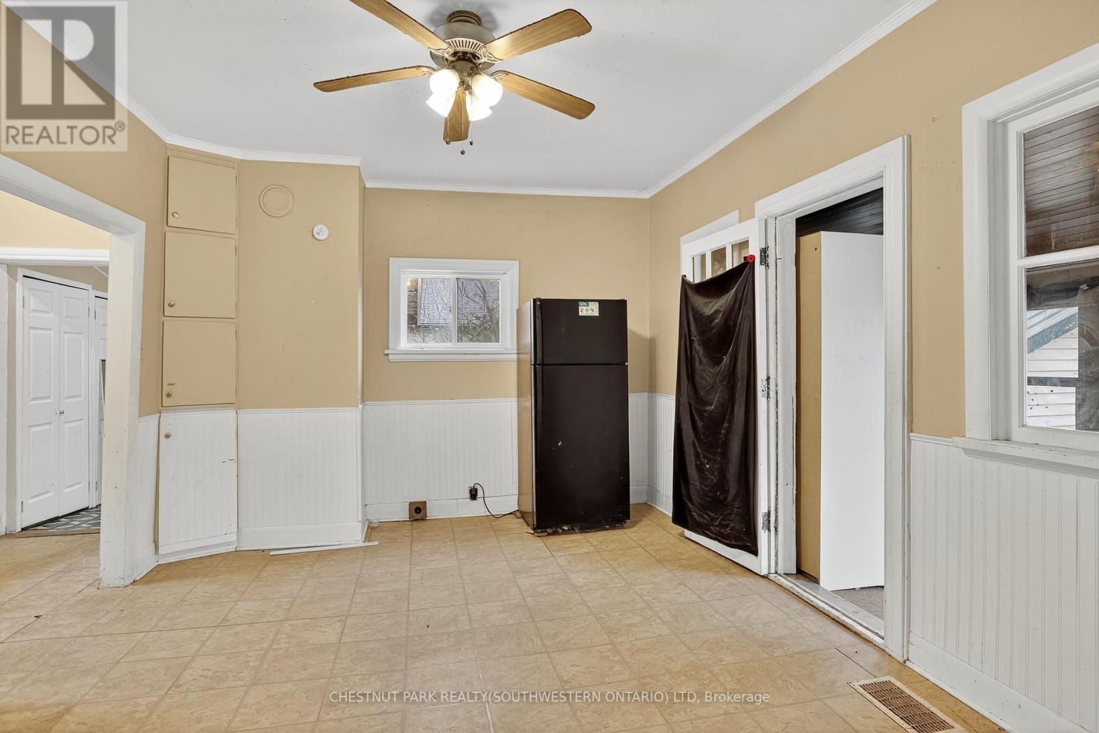 50 Ridout Street, Kawartha Lakes, ON - Indoor Photo Showing Other Room