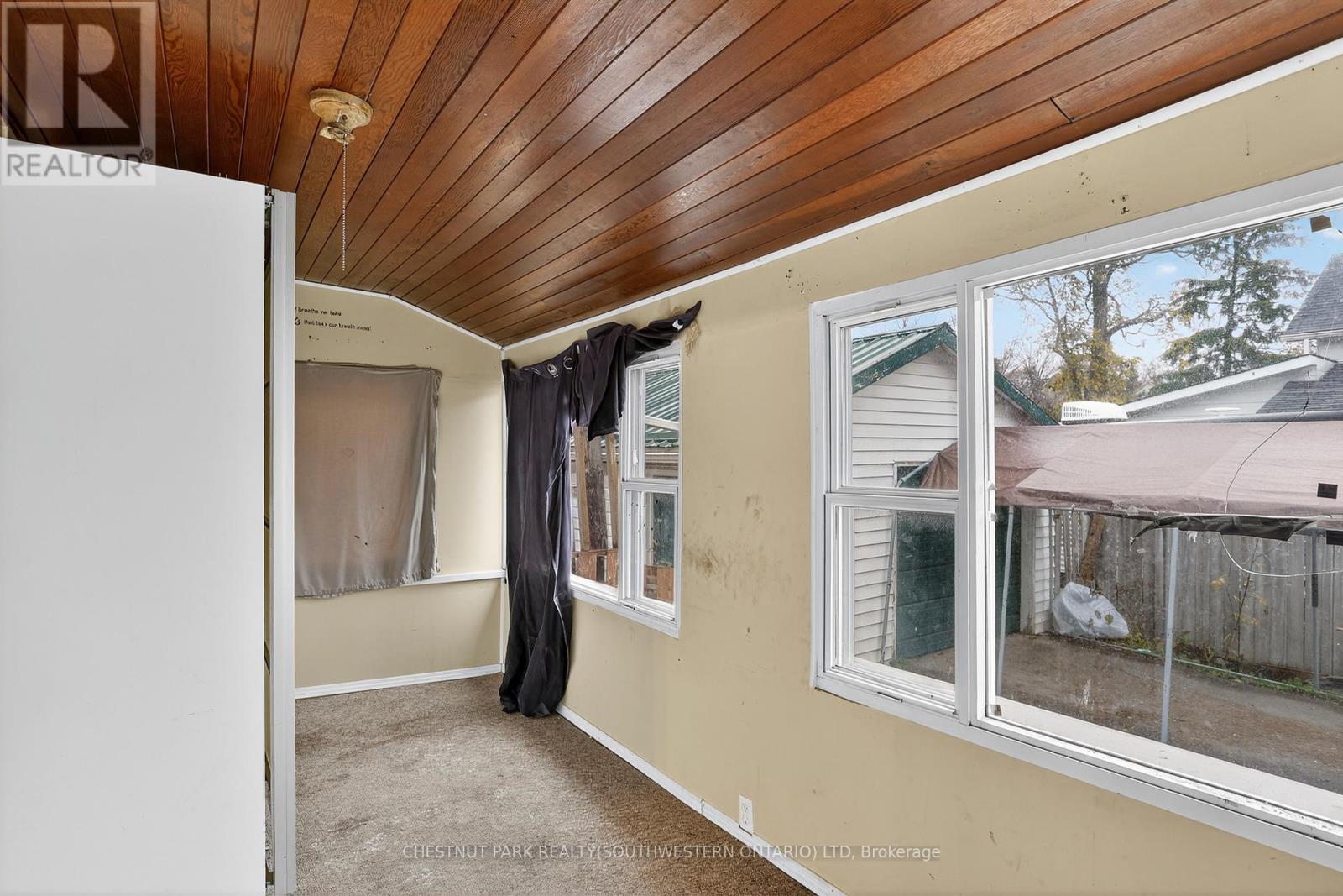 50 Ridout Street, Kawartha Lakes, ON - Outdoor With Exterior